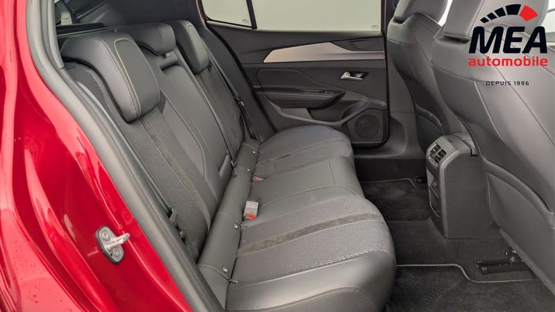 Peugeot 408 Hybrid 145 e-Dcs6 Gt