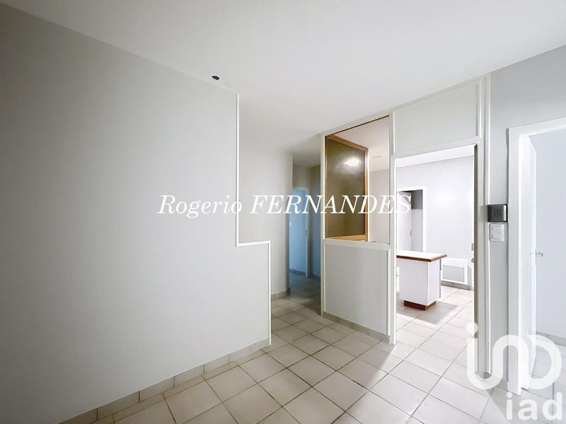 Appartement - 93 m² - 8 pièces