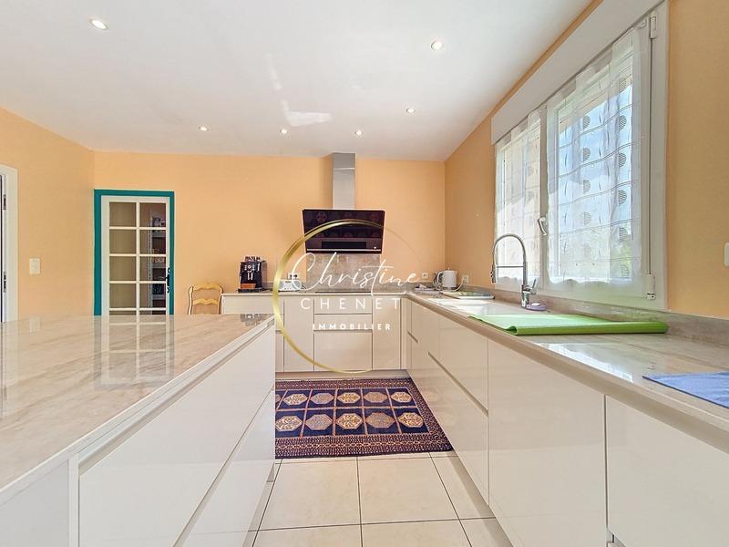 Maison - 190 m² - 7 pièces