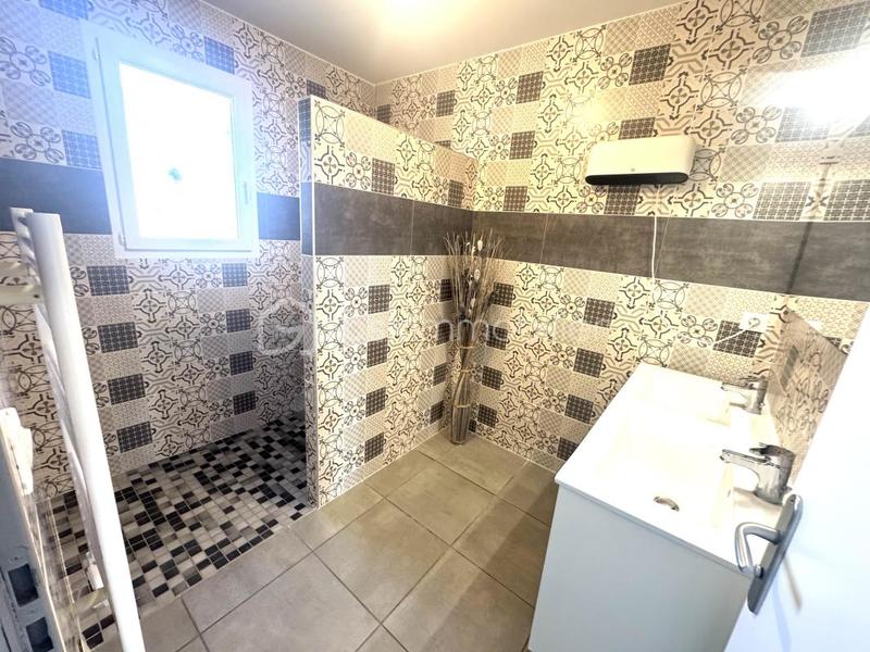 Villa - 90 m² - 3 pièces