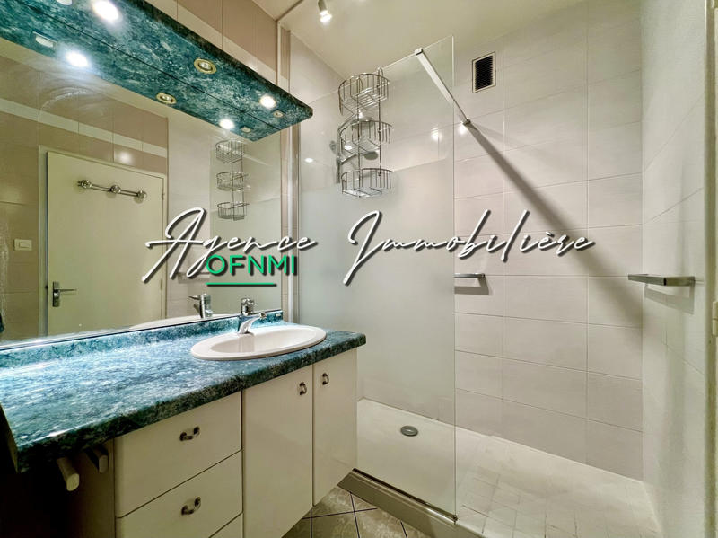 Appartement - 85 m² - 4 pièces