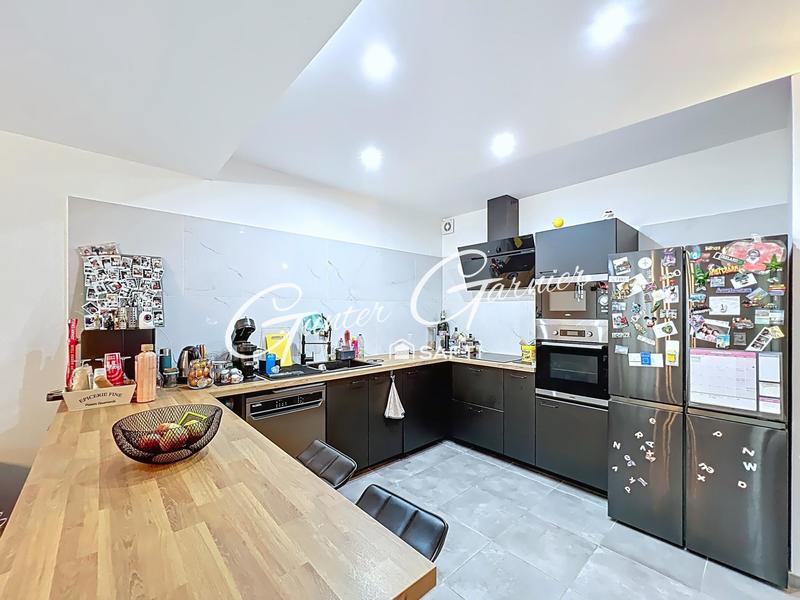 Appartement - 81 m² - 3 pièces