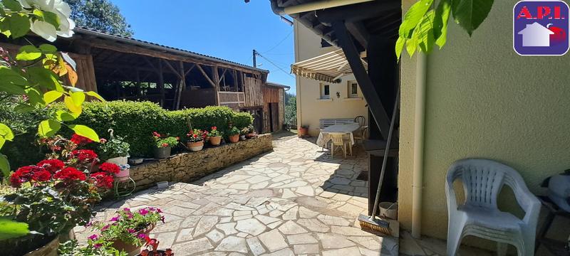 Propriété - 282 m² - 12 pièces