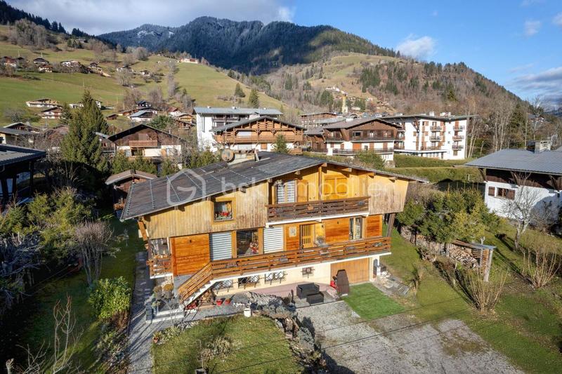 Châlet - 255 m² - 9 pièces