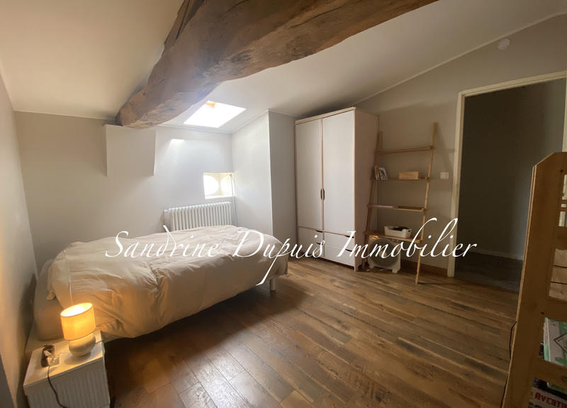 Propriété - 230 m² - 8 pièces