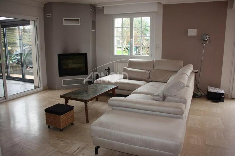 Maison - 168 m² - 7 pièces