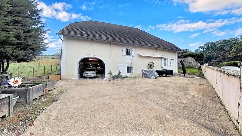Maison de village - 215 m² - 7 pièces