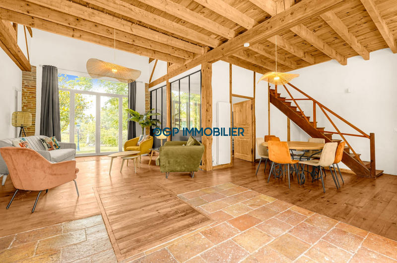 Maison - 500 m² - 16 pièces