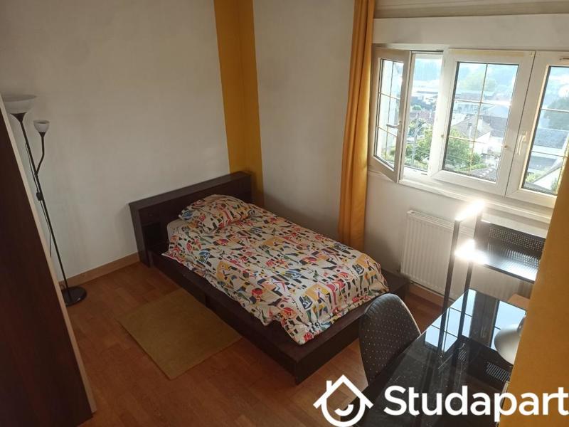 Chambre - 12 m² - 1 pièce