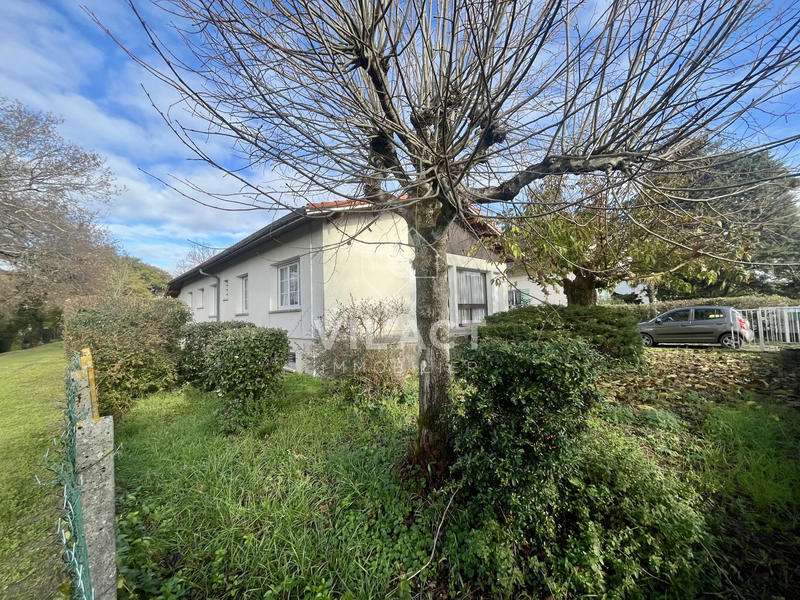 Maison - 200 m² - 7 pièces