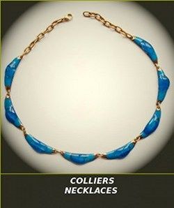 créatrice de bijoux d'émail