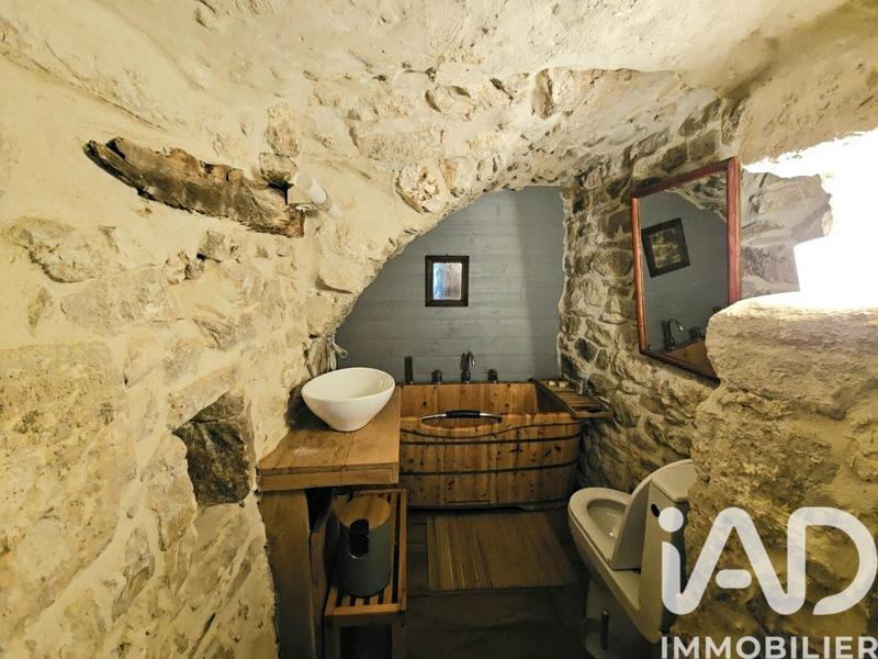 Maison de village - 111 m² - 6 pièces