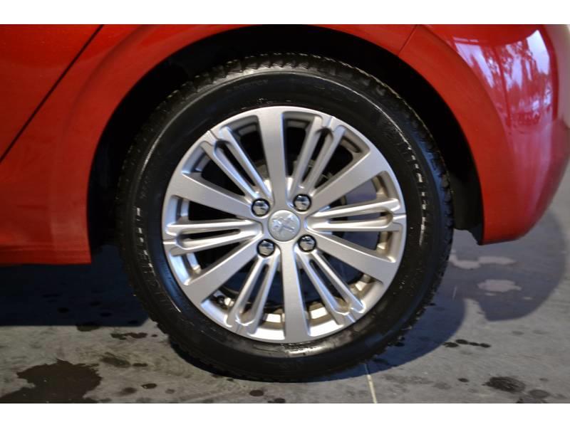 Peugeot 208 PureTech 82ch s&amp;S Bvm5 Allure