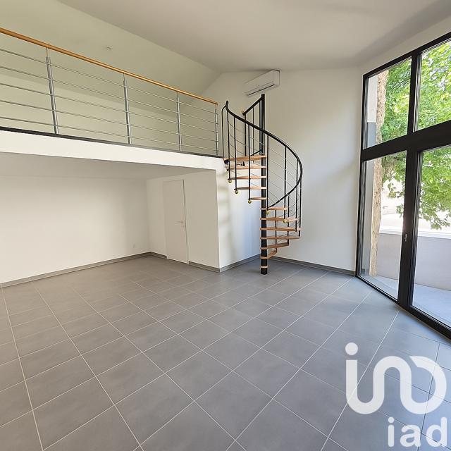 Maison - 170 m² - 9 pièces