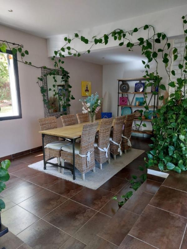 Maison - 218 m² - 7 pièces