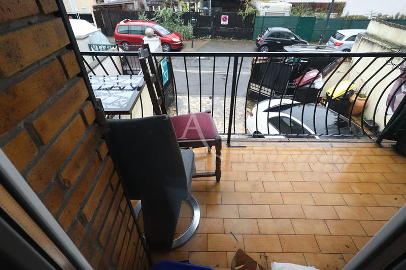 Maison - 237 m² - 11 pièces