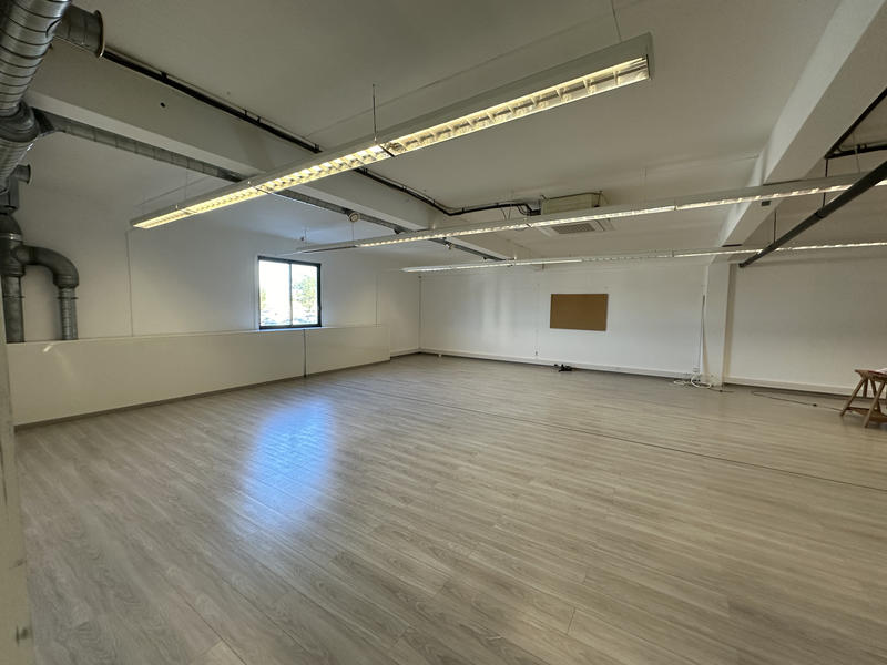 Local commercial - 560 m²