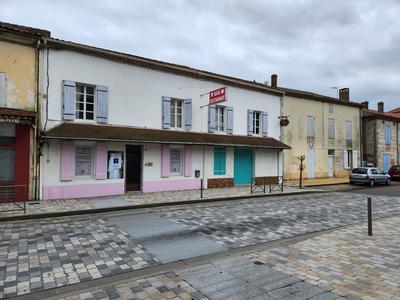 Local d'activité / Entrepôt - 450 m² - 6 pièces