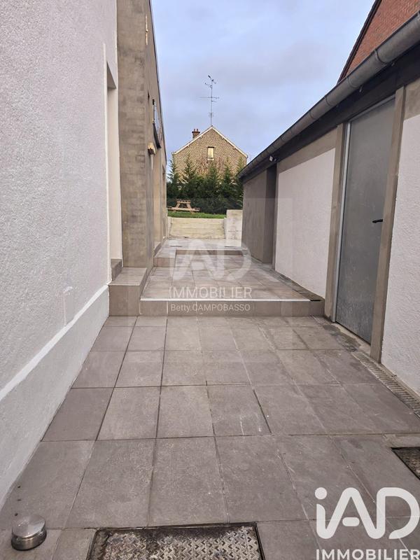 Maison - 87 m² - 5 pièces