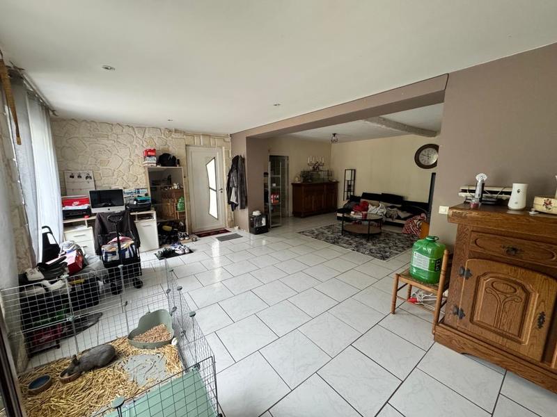Maison - 280 m² - 6 pièces