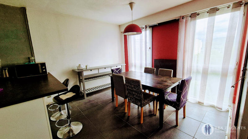 Appartement - 85 m² - 3 pièces