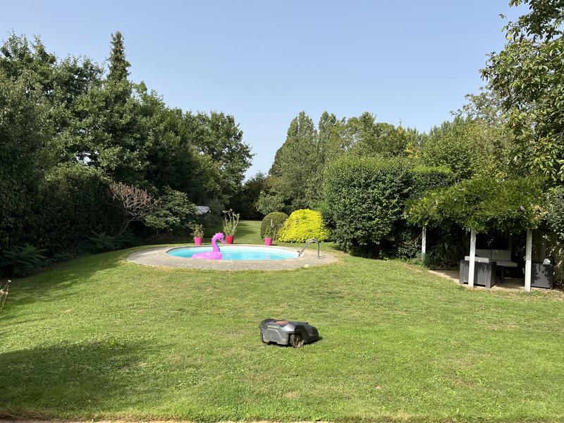 Maison - 201 m² - 8 pièces