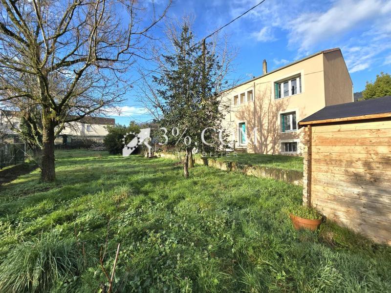 Maison - 99 m² - 6 pièces