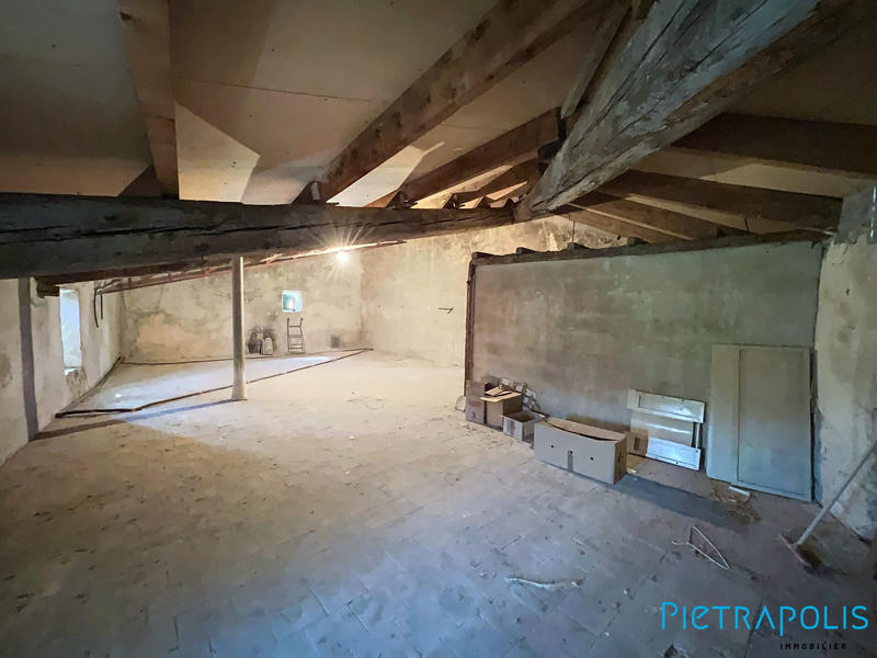 Maison - 175 m² - 10 pièces