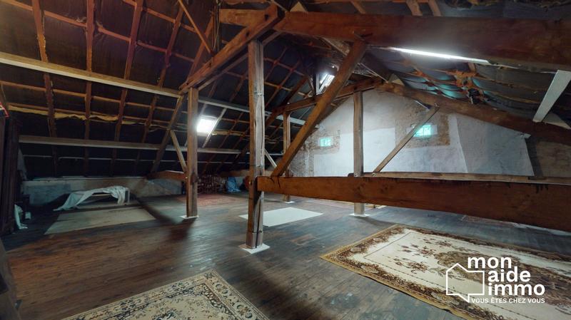 Maison - 266 m² - 7 pièces