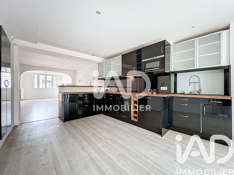 Maison - 122 m² - 6 pièces