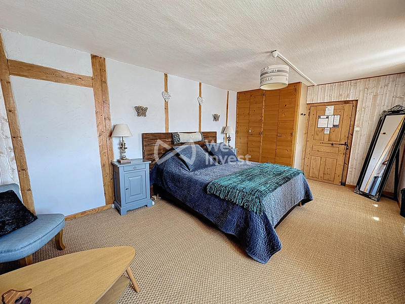 Maison - 323 m² - 13 pièces