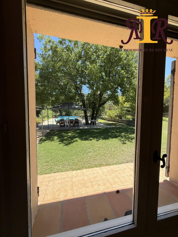 Maison traditionnelle - 169 m² - 7 pièces