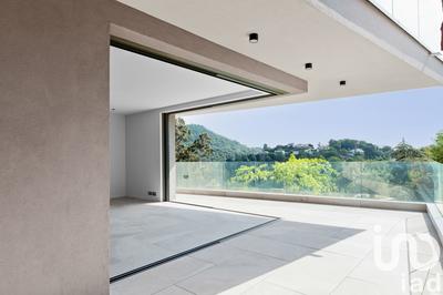 Appartement - 86 m² - 3 pièces