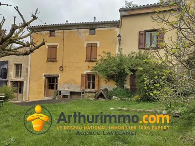 Maison - 260 m² - 8 pièces