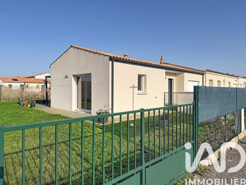 Maison - 90 m² - 4 pièces