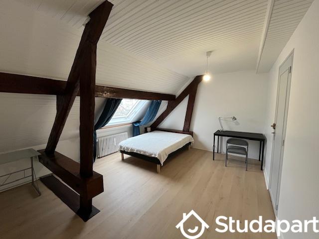 Chambre - 12 m² - 1 pièce
