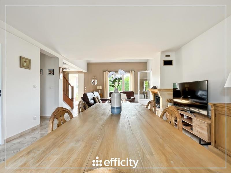 Maison - 195 m² - 8 pièces