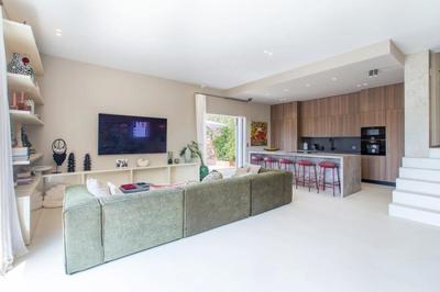 Villa - 180 m² - 6 pièces