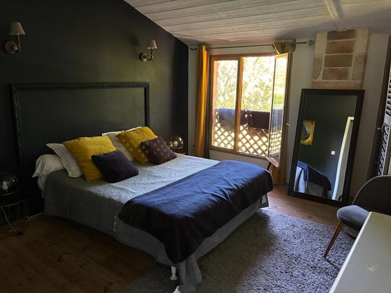 Maison - 325 m² - 8 pièces