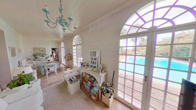 Maison - 290 m² - 9 pièces