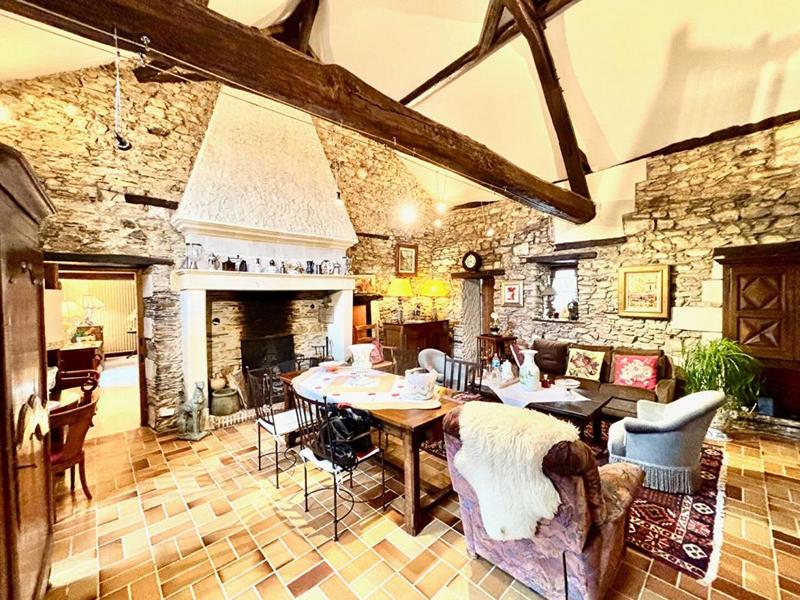 Maison - 175 m² - 6 pièces