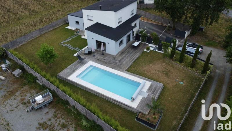 Maison - 162 m² - 6 pièces