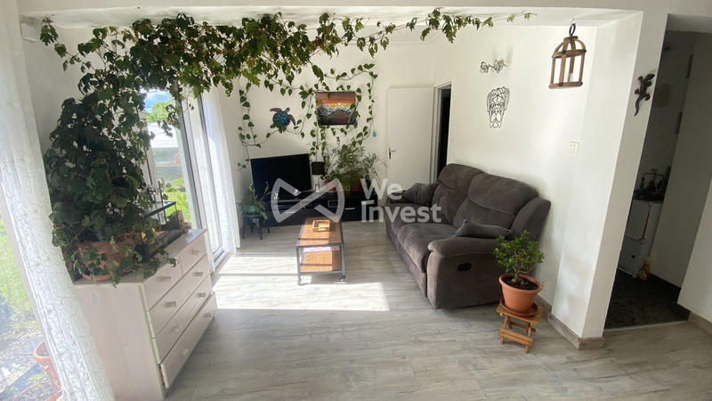 Maison traditionnelle - 147 m² - 8 pièces