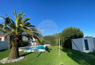 Maison - 182 m² - 7 pièces