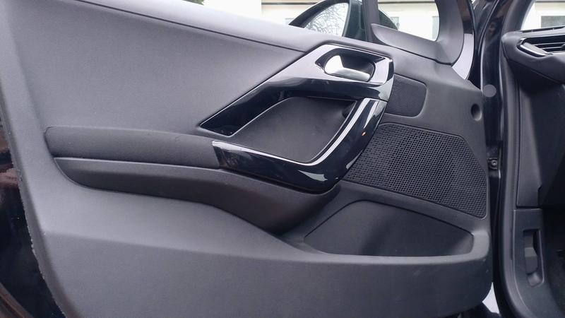 Peugeot 208 1.2 VTi s&amp;S 82 Signature