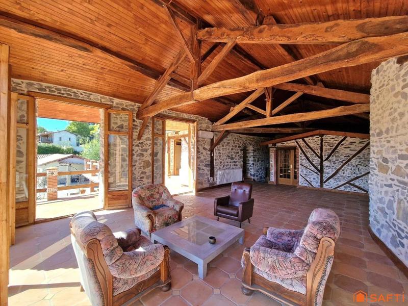 Maison - 440 m² - 11 pièces