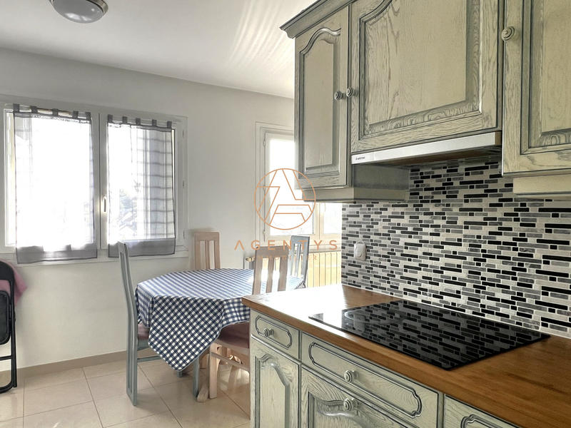 Appartement - 67 m² - 3 pièces