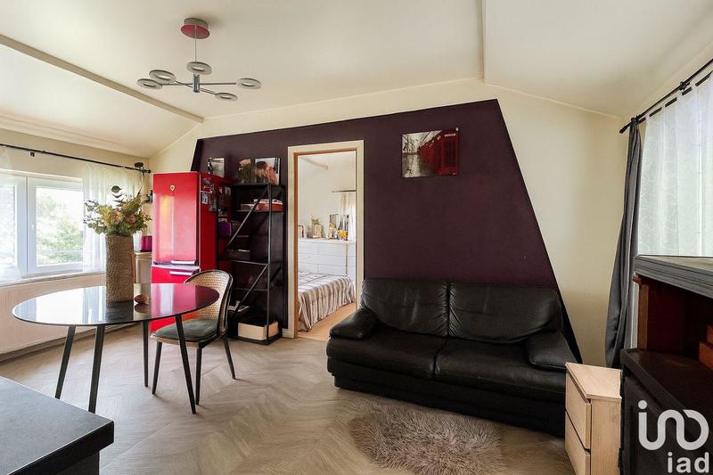 Maison - 213 m² - 8 pièces