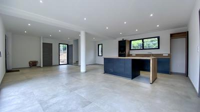 Maison - 136 m² - 5 pièces