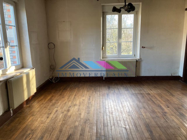 Maison - 280 m² - 9 pièces